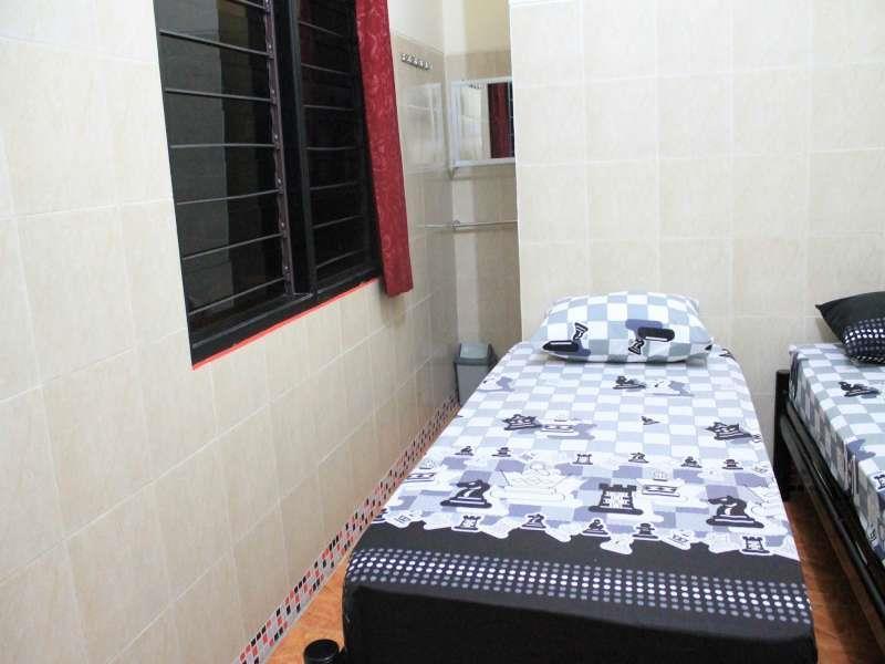 Tri Star Homestay Madiun Eksteriør billede